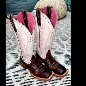 Ariat ladies Brown and White Vaquera Mustang cowboy boots